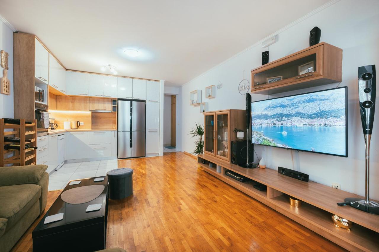 מאקרסקה Apartman Kristina מראה חיצוני תמונה