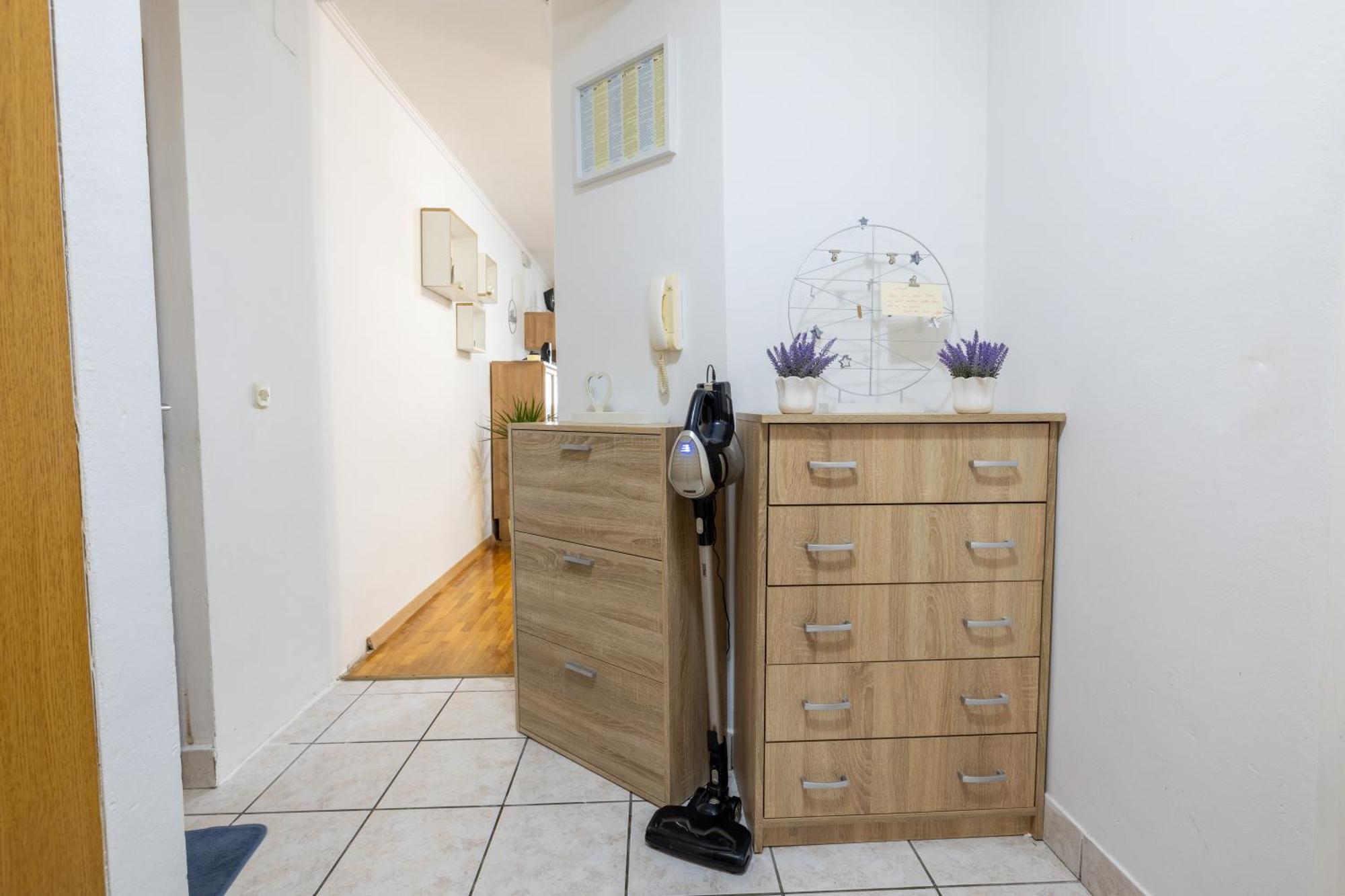 מאקרסקה Apartman Kristina מראה חיצוני תמונה
