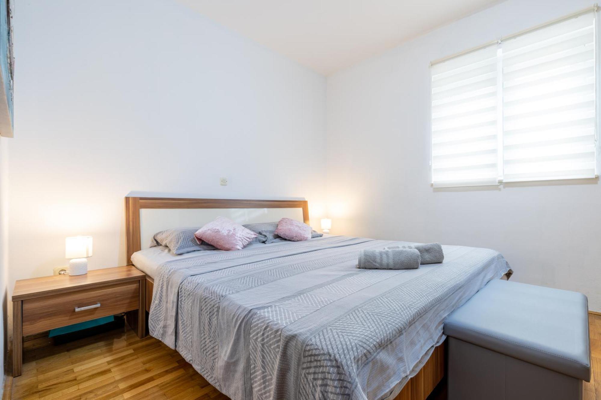 מאקרסקה Apartman Kristina מראה חיצוני תמונה