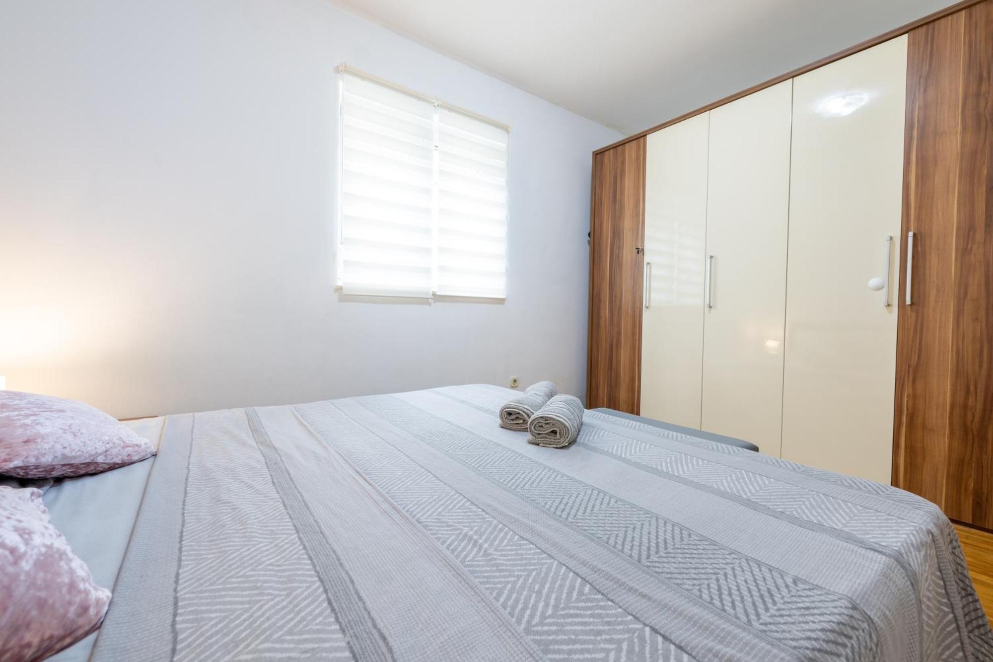 מאקרסקה Apartman Kristina מראה חיצוני תמונה